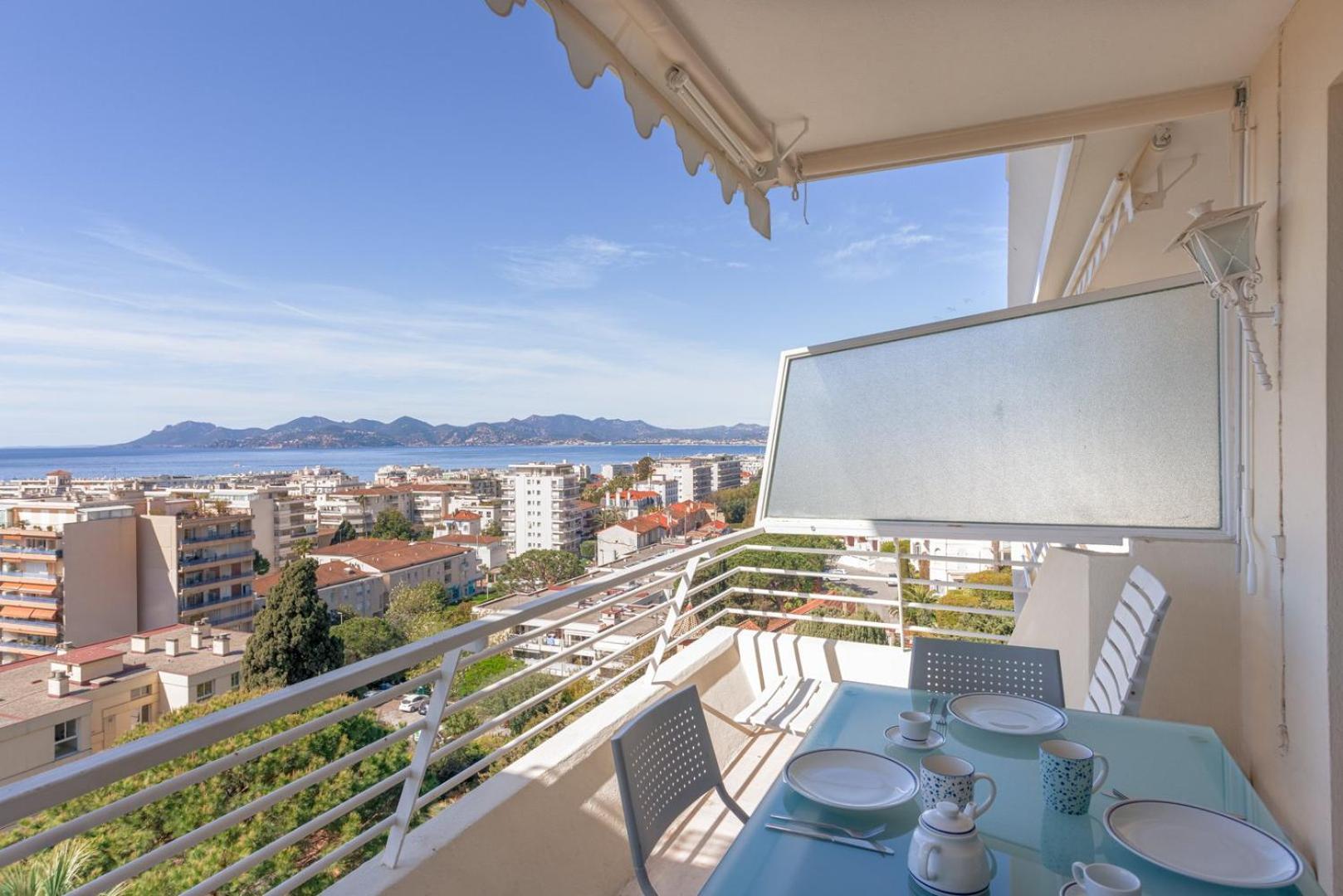 The Horizon - Sea View & Peaceful Retreat Apartment Cannes